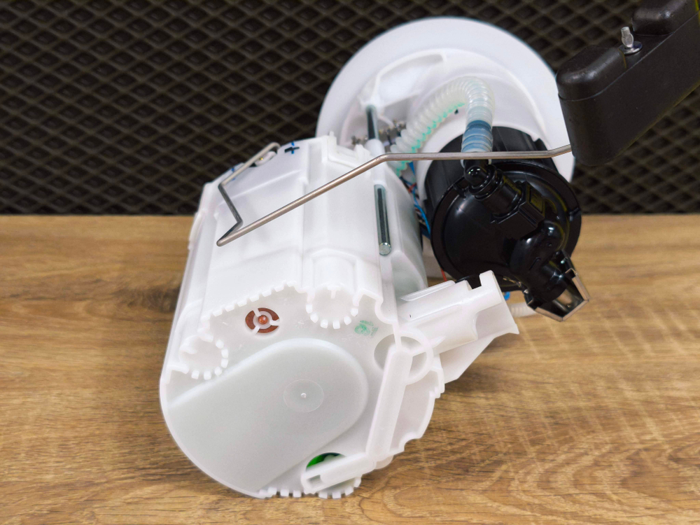 Насос топливный в бак Audi  A4  8KH B8 A5/S5 8TA