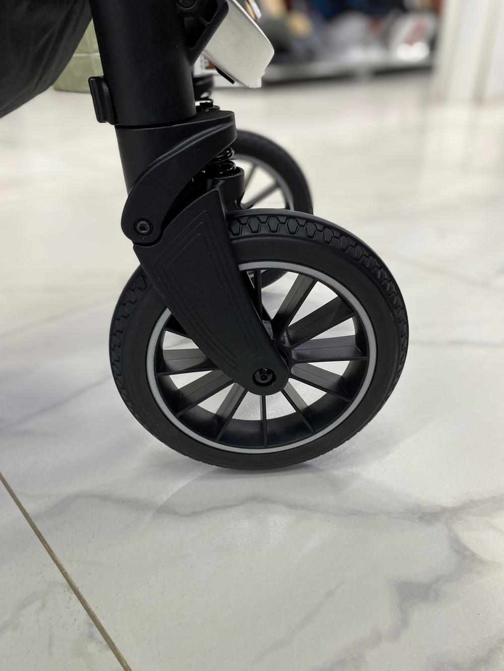 Модульная коляска 2 в 1 luxmom 750 Черный