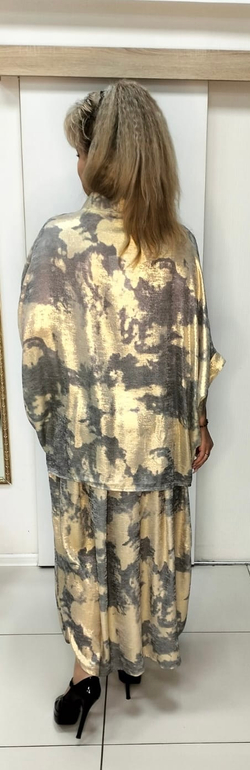 Нарядный итальянский костюм с юбкой