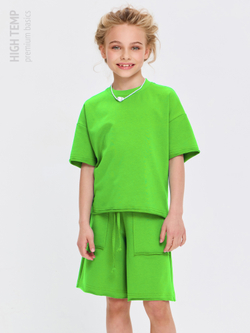 Костюм оверсайз с футболкой и шортами