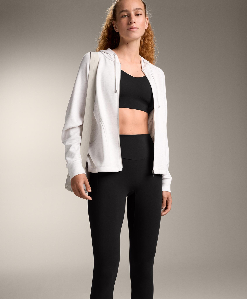 Oysho Спортивный бюстгальтер Light Touch со средней поддержкой, черный