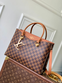 Louis Vuitton Riverside