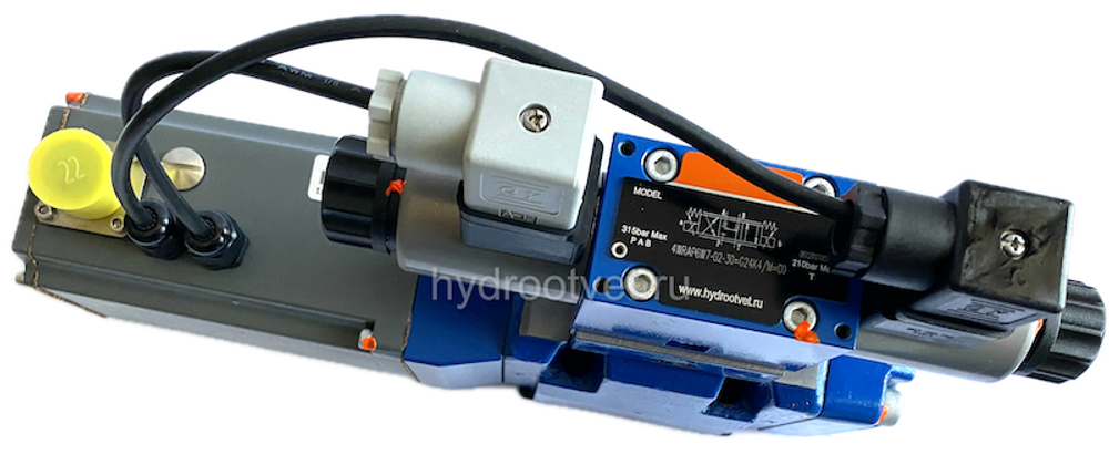 4WRKE10W8-50L-3X/6EG24ETK31/A1D3M - Пропорциональный распределитель с обратной связью по положению золотника и со встроенным усилителем (OBE), Ду10, A1 = ±10 В, номинальный расход 50 л/мин, схема W8-, каналы управления ET = X и Y - внутренние