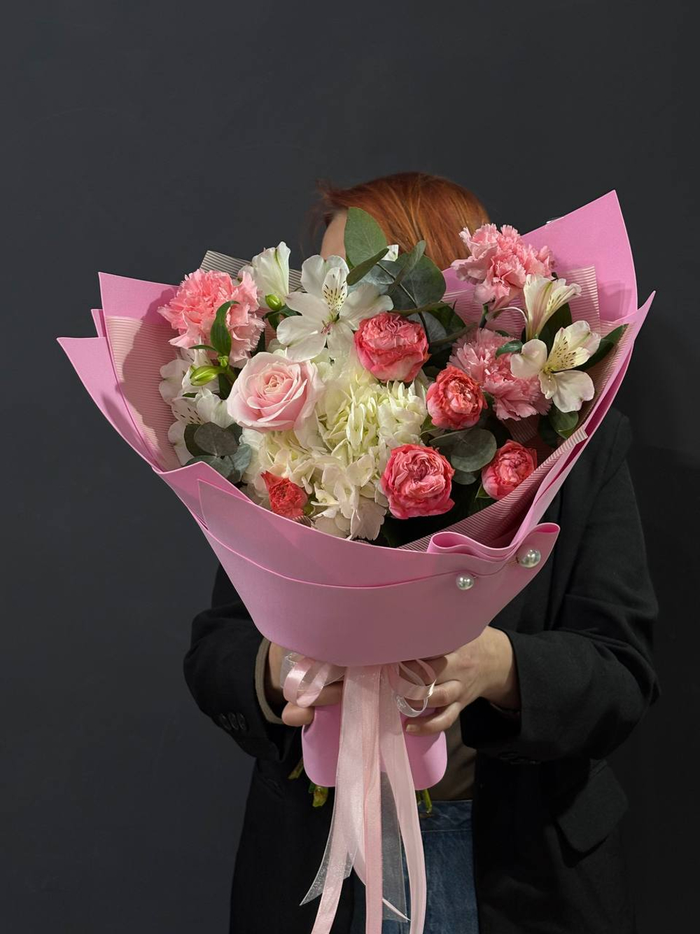 Милый букет-комплимент на 8 марта