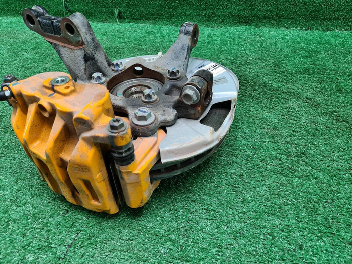 Кулак передний правый Changan Uni-T (2020-н.в.)