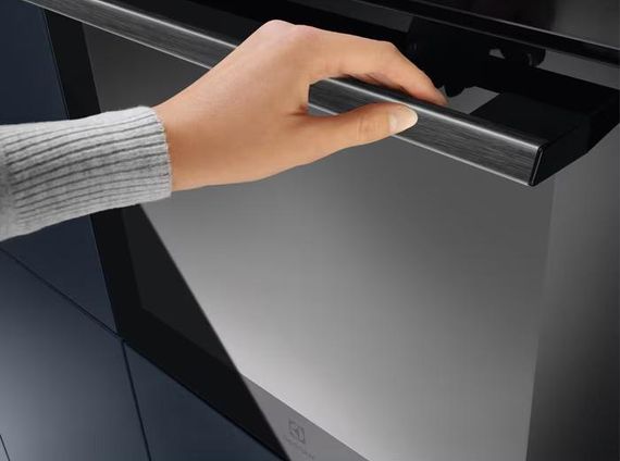 Духовой шкаф Electrolux EOD6C77WZ