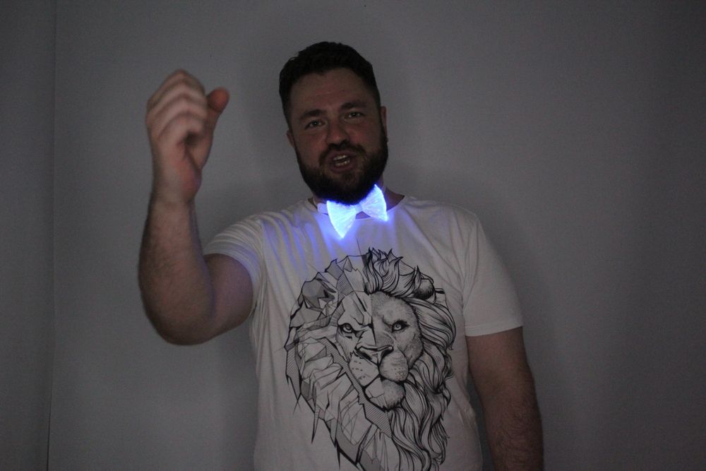 Светящаяся бабочка