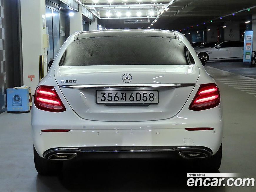 Mercedes-Benz E-Class W213 E300 Avangarde (10.2019)