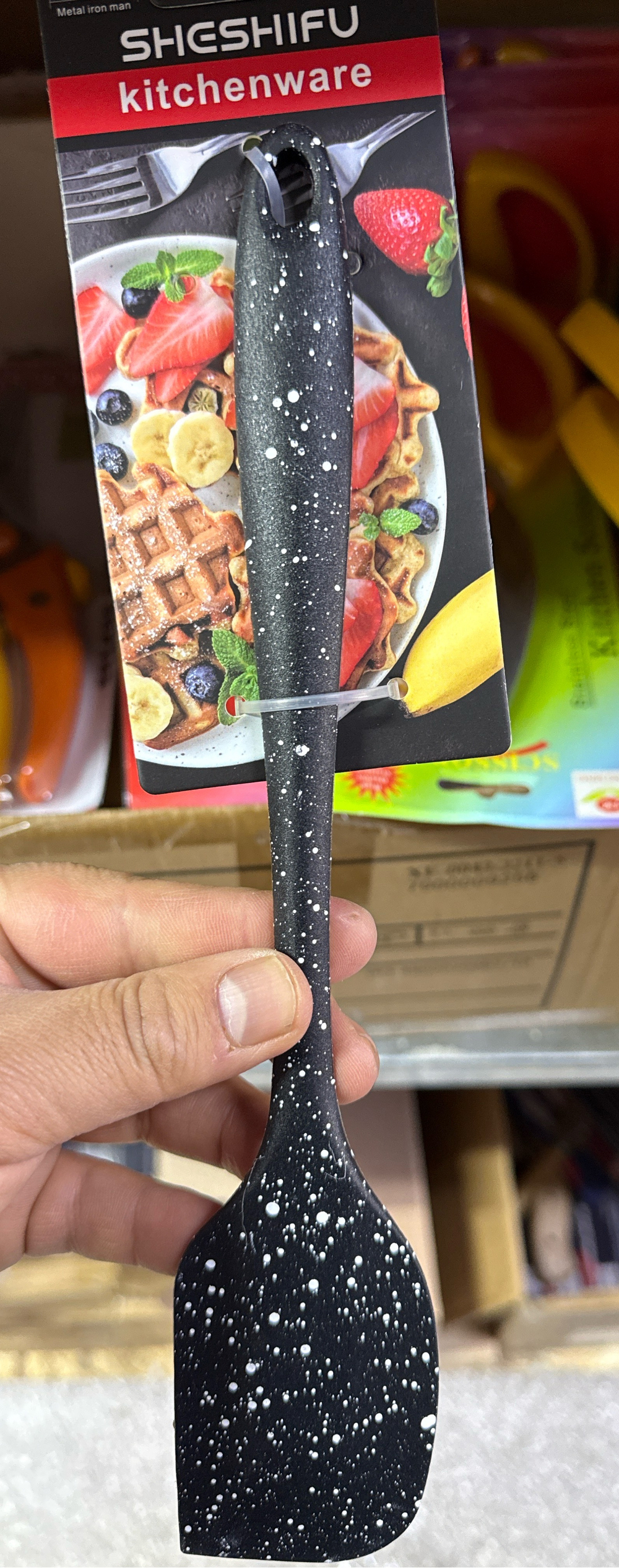 Лопатка силиконовая для кухни черная с белыми точками SHESHIFU