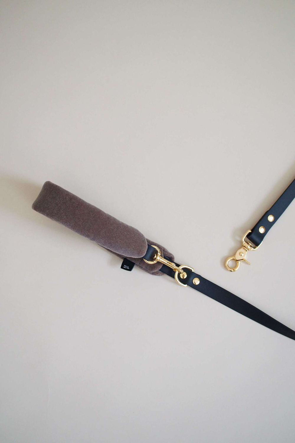 Поводок "Пони-маскарпони" серый