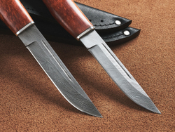 Спарка Финских ножей, дамасская сталь, рукоять мореная карельская береза