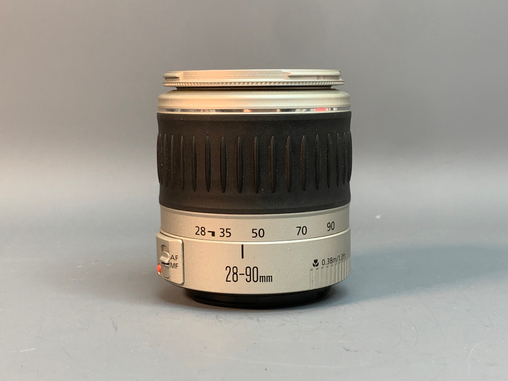 Canon EOS 300 kit EF 28-90mm 4-5.6 II