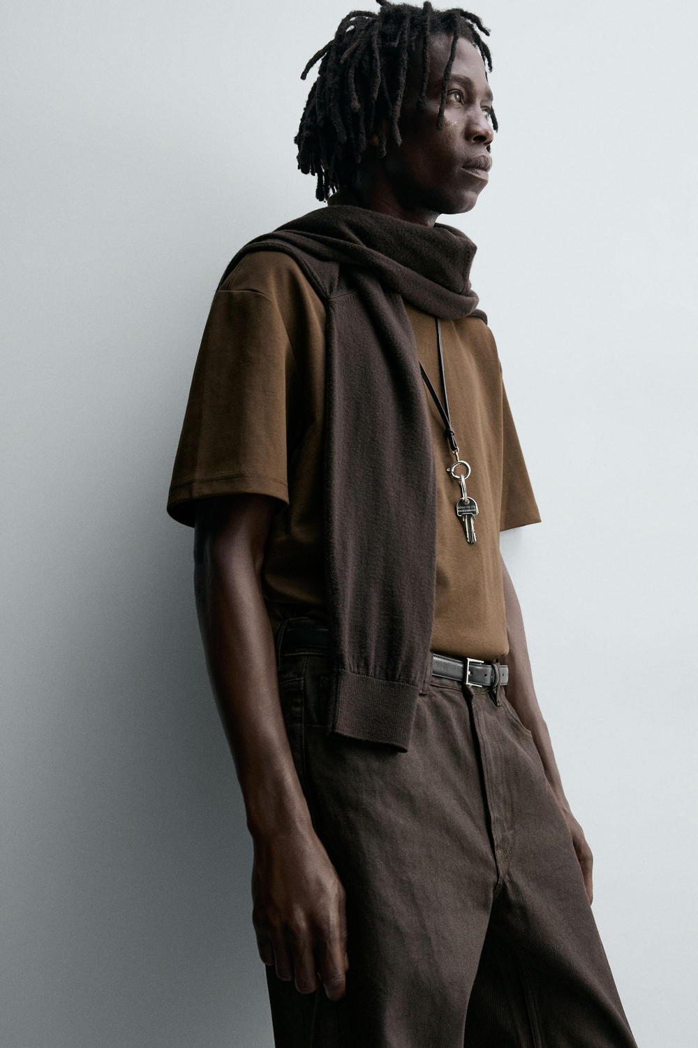 ZARA ФУТБОЛКА RELAXED FIT INTERLOCK, ТЕМНО-КОРИЧНЕВЫЙ