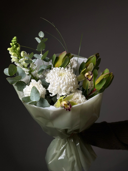 Сборный букет «Зелёный аккорд»