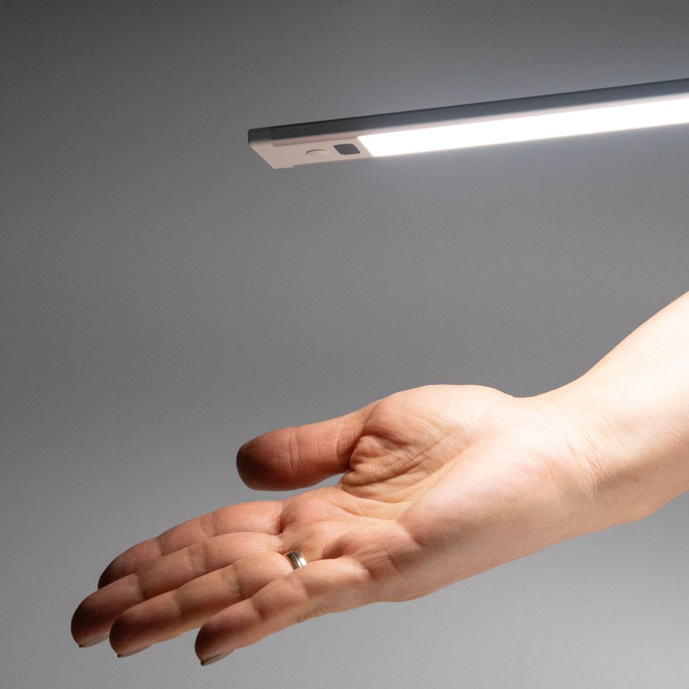 ULM-F44-3x3W-4500K-DIM SENSOR IP20 SILVER Светильники светодиодные для мебели. набор из 3-х шт. 300x35x6.5мм. 3x150Lm.ТМ Uniel