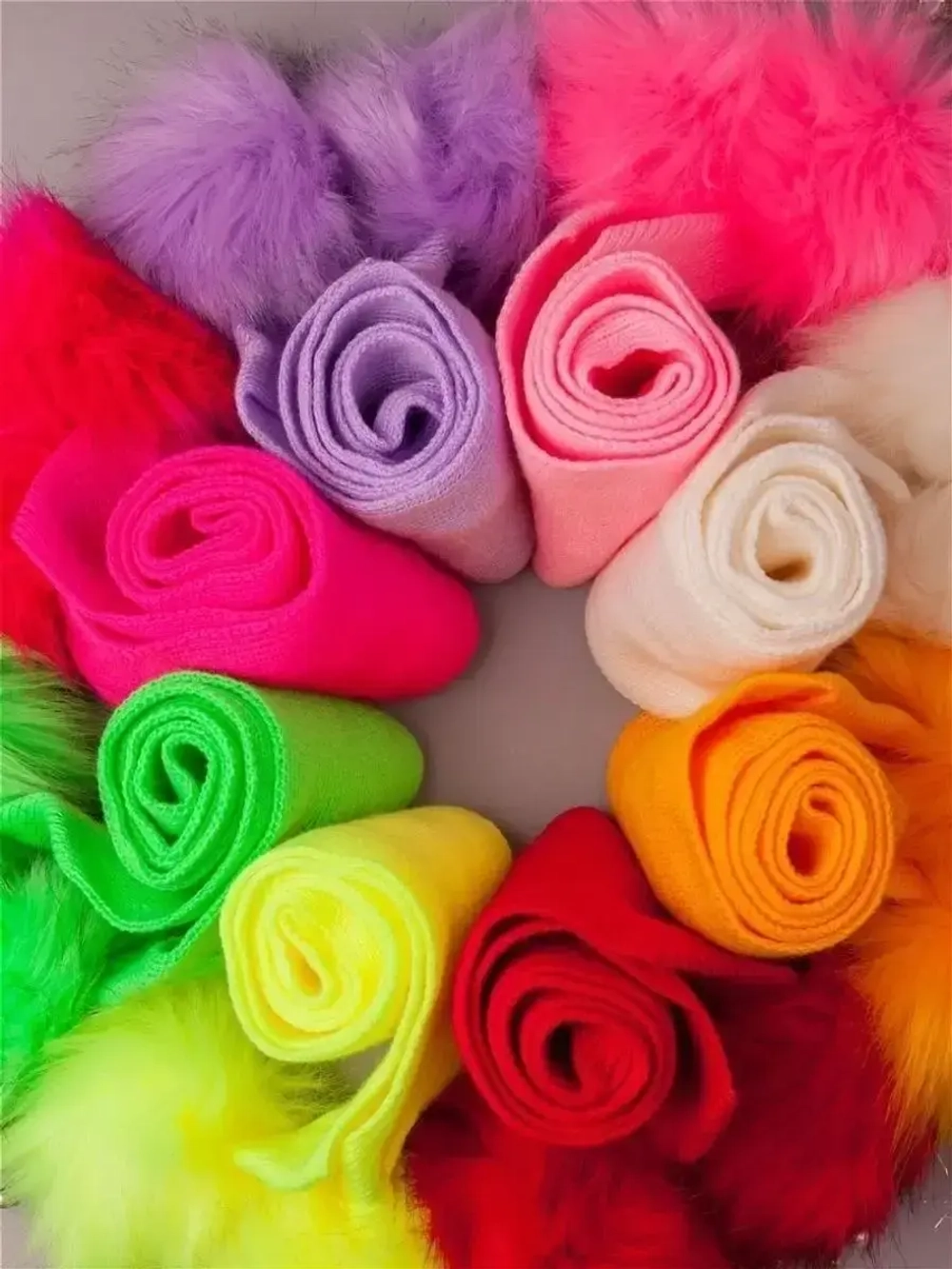 Шарф зимний вязаный с помпонами для детей