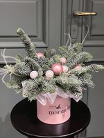 Новогодняя композиция в коробочке со стифой