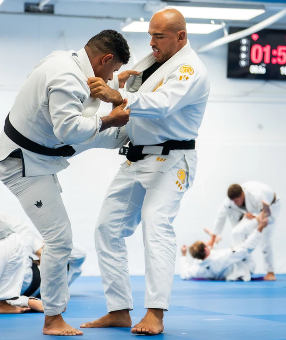 Кимоно Tatami PRO PRO SERIES - WHITE & CHAMPION GOLD