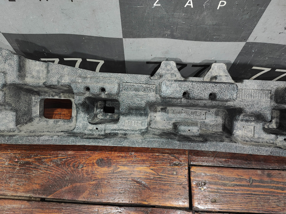 Абсорбер переднего бампера Kia Rio 4 (FB) 20-нв Б/У Оригинал 86520H0700