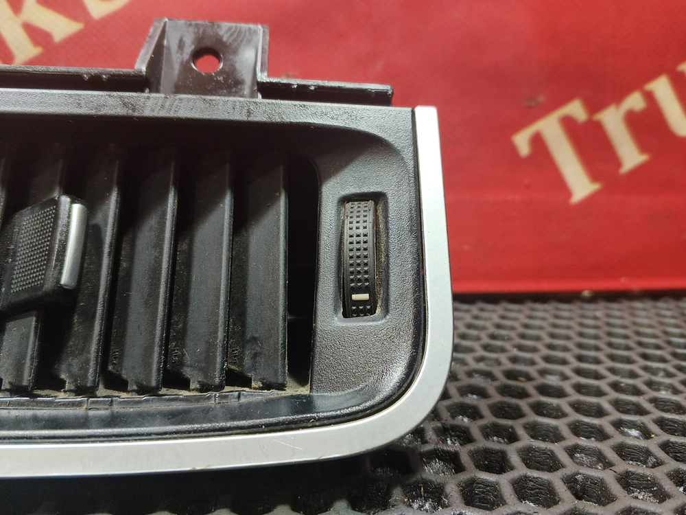 Дефлектор воздушный 2024г.