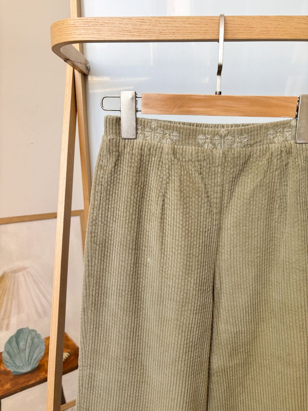 Вельветовые брюки Louise Misha, 128