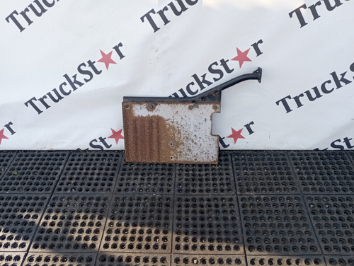 Кронштейн подножек левый