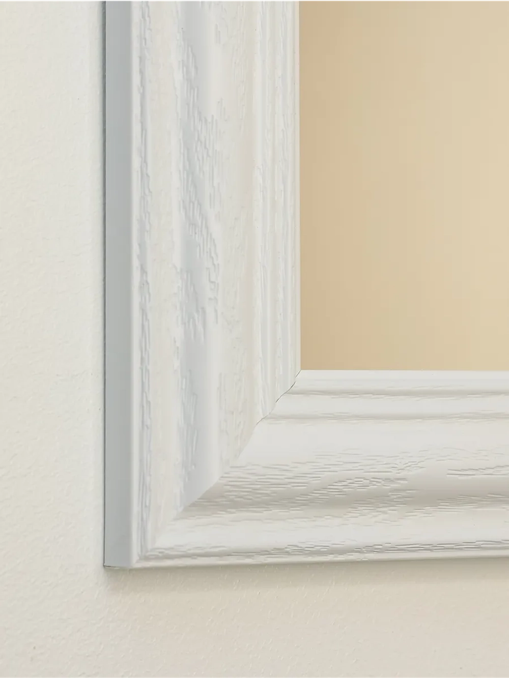 Миниатюрное настенное зеркало в раме 30*30 см