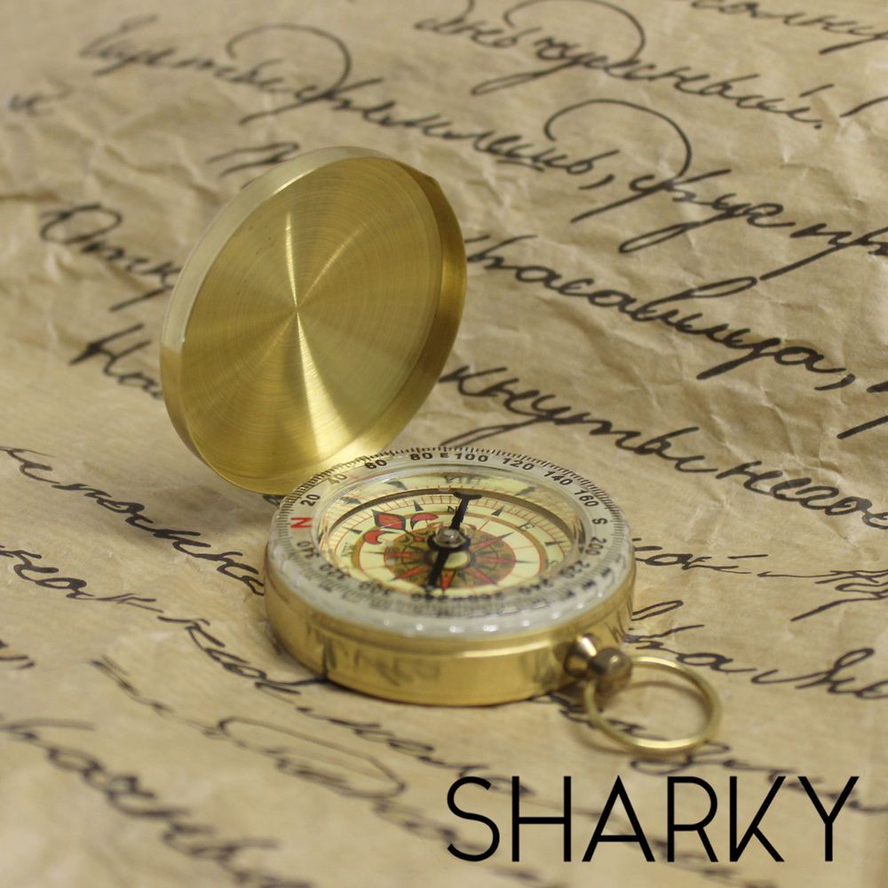 Компас с гравировкой на заказ в подарок путешественнику