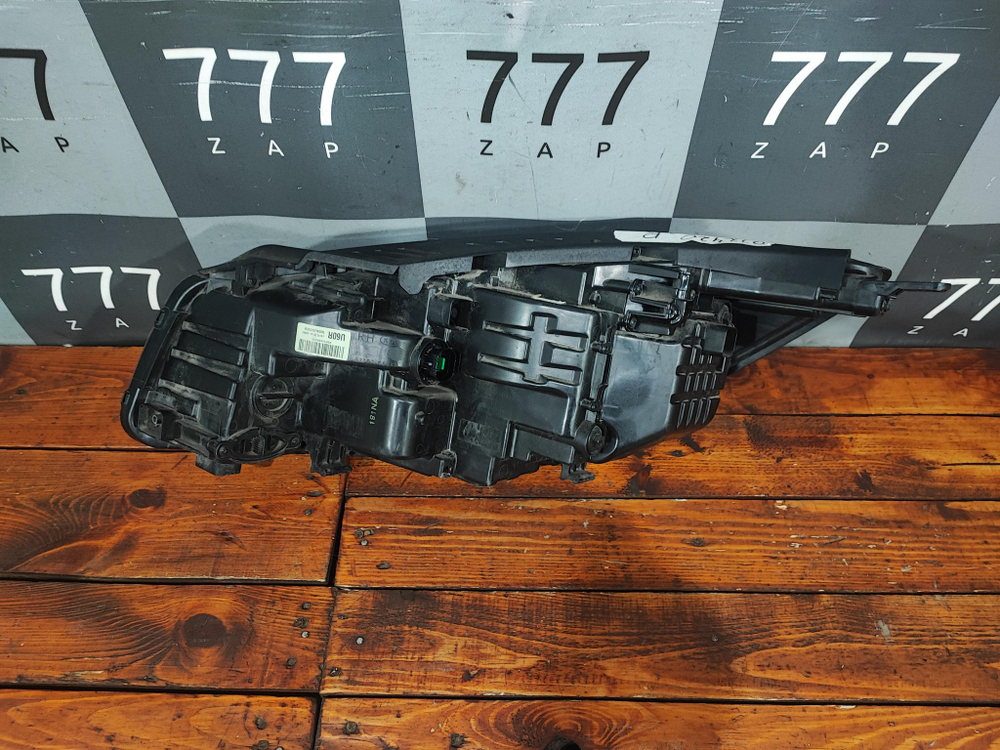 Фара правая LED Kia Sorento 3 Prime (UM) 17-20 Б/У Оригинал 92102C5600