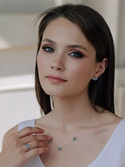 Серьги-гвоздики Миражи с голубыми кристаллами Swarovski