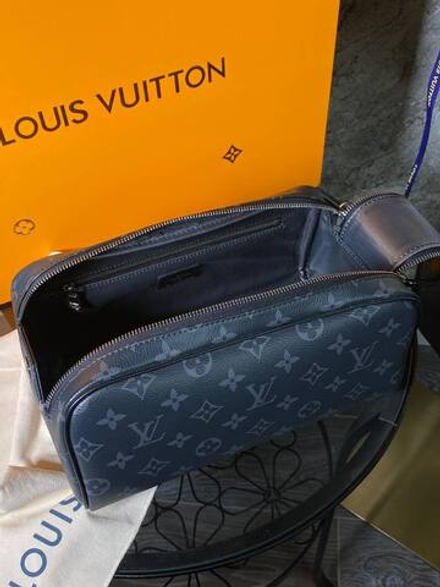 Несессер Louis Vuitton