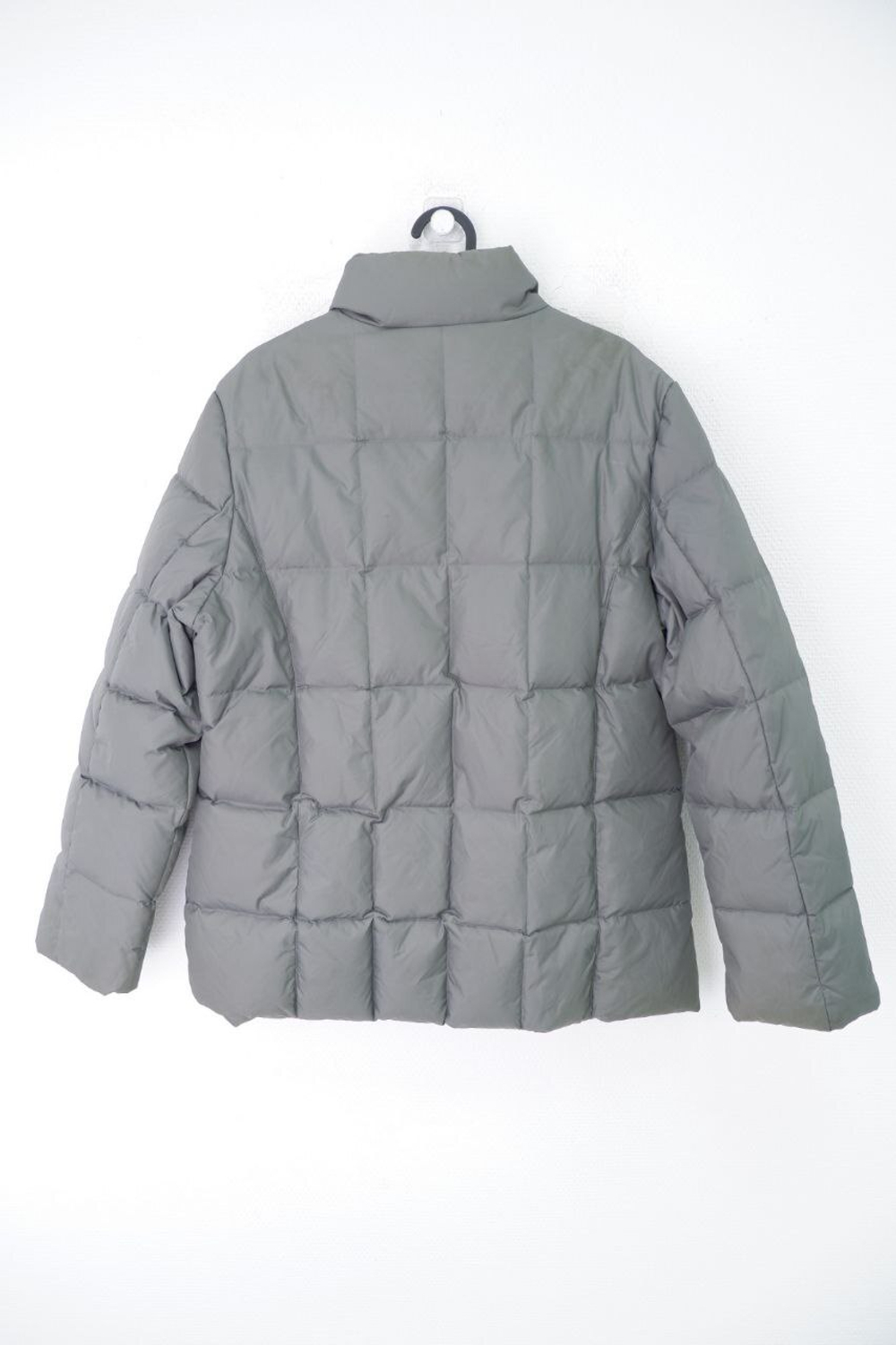 Куртка Yessica серая зимняя 50 размер