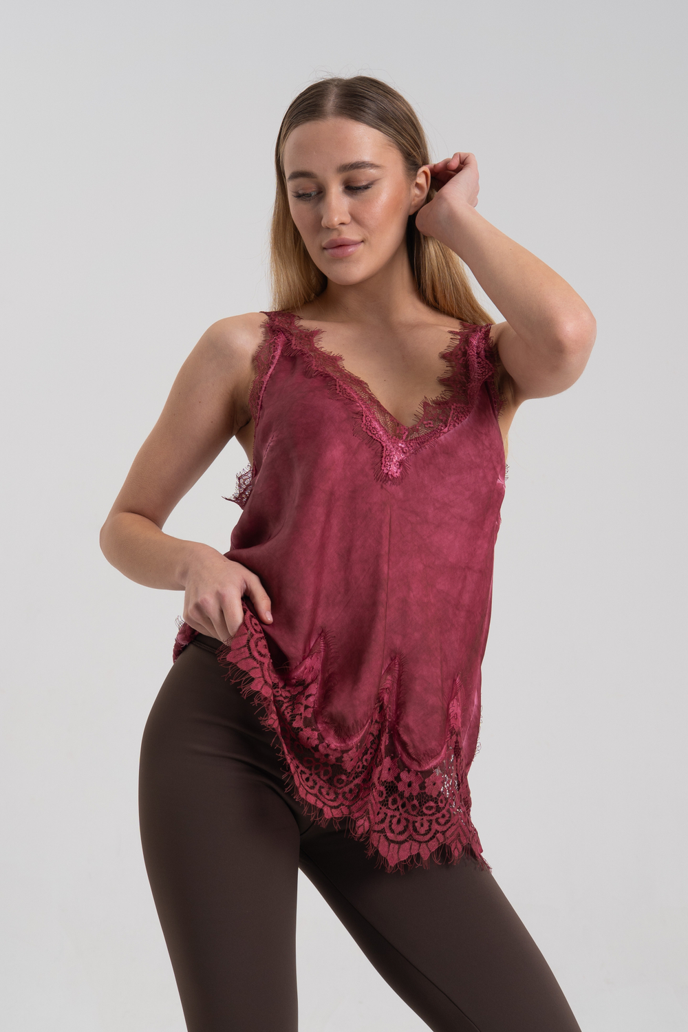 Топ с кружевом