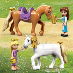 Конструктор LEGO Disney Princess 43195 Королевские конюшни Белль и Рапунцель