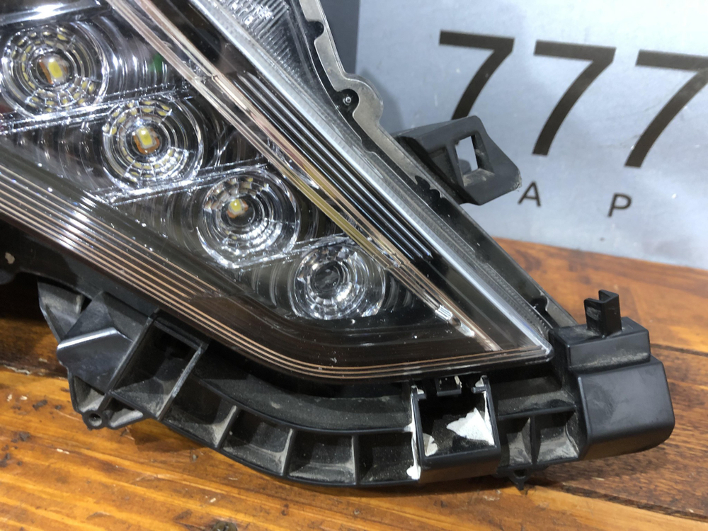 Фара правая Style Toyota Land Cruiser Prado 150 pZ36760535
