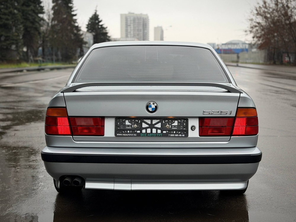BMW 525i