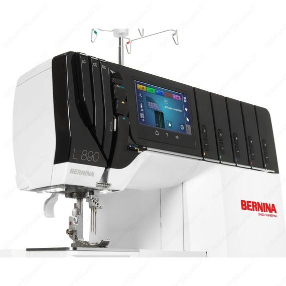 Коверлок Bernina L890