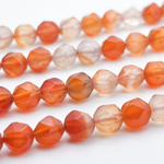 Сердолик крупной огранки бусины, размер около 7,8 мм, цена за 23 шт (1/2 нити)