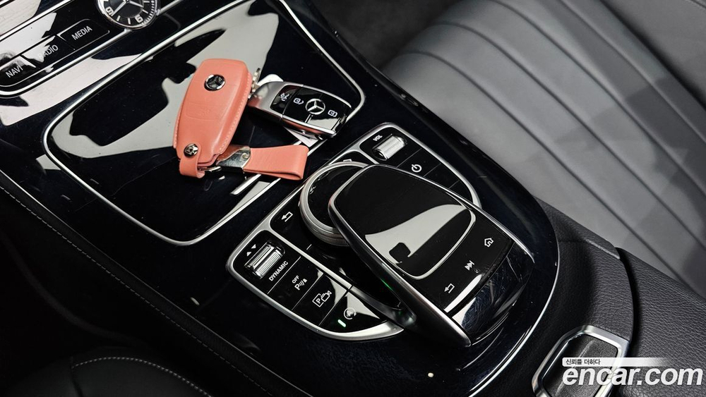 Mercedes-Benz E-Class W213 E220d 4MATIC Exclusive (10.2019)