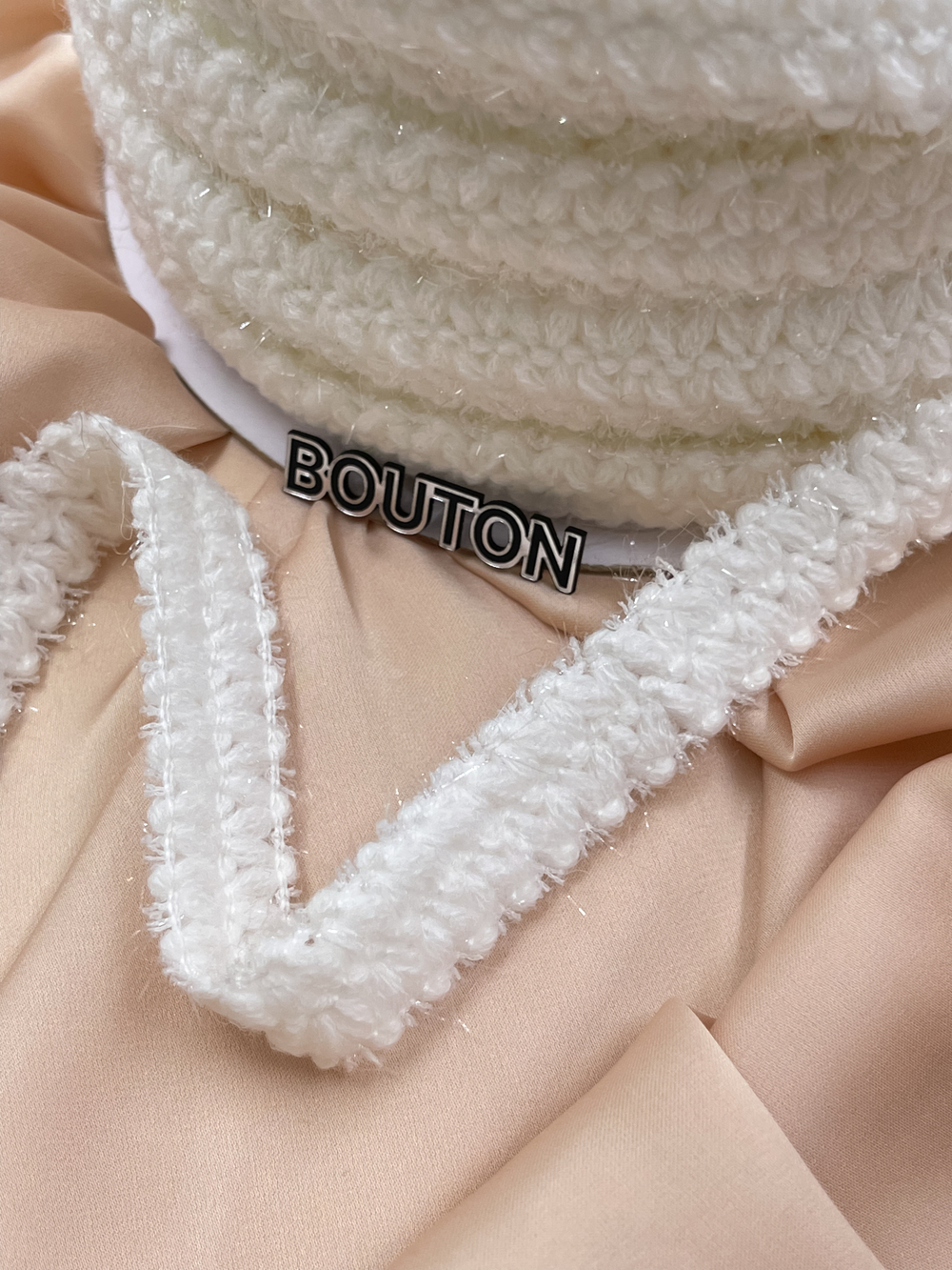 Тесьма плетеная белая (молочная) с люрексом