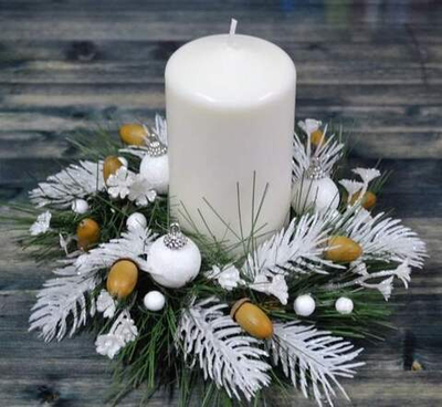 Новогодняя свеча