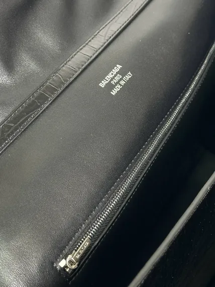 BALENCIAGA RODEO HANDBAG с крокодиловым тиснением, черная