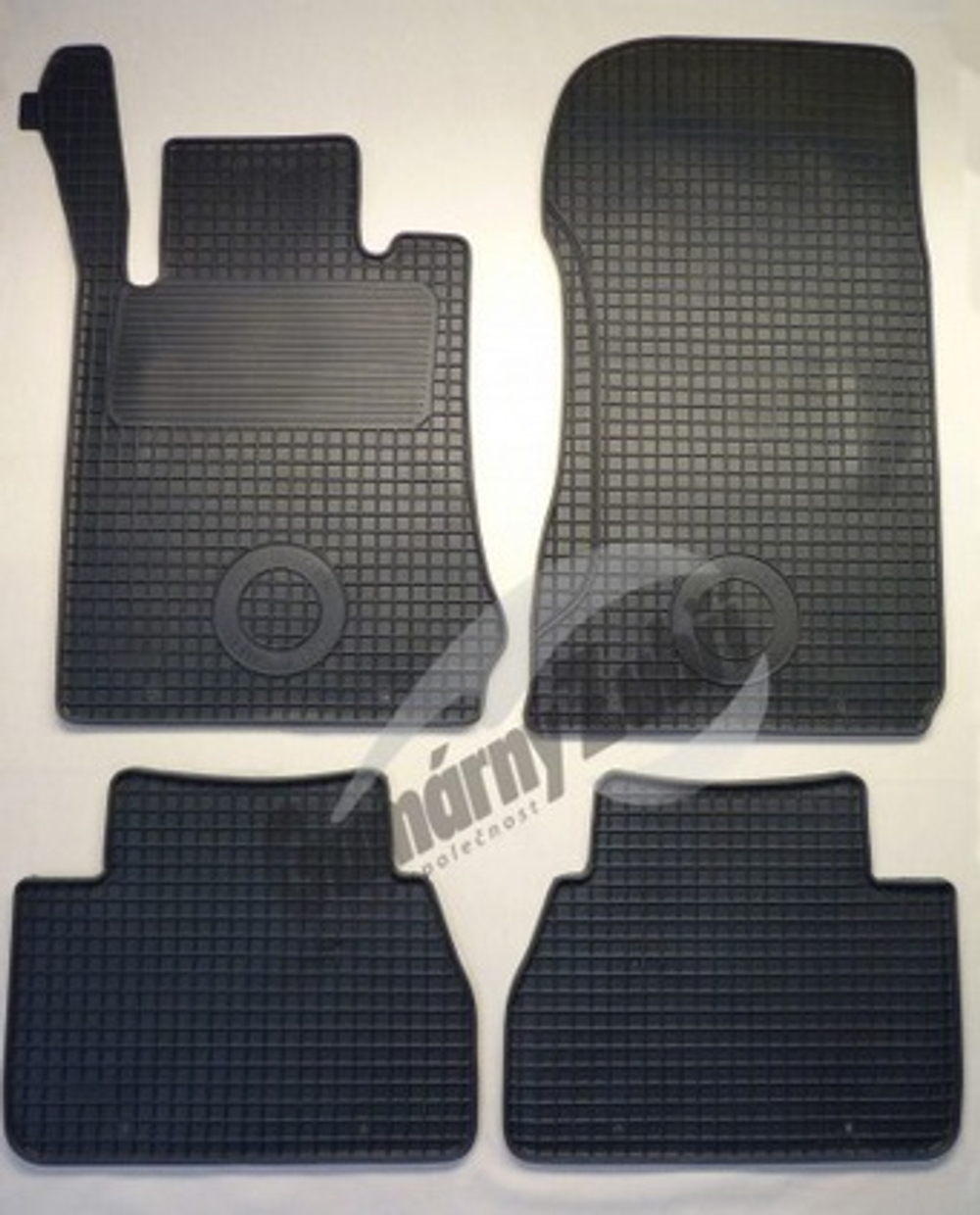 Коврики салона Gumarny Zubri для Mercedes-Benz E-klasse W211 2002-2008 черные. Артикул ST 32-00325