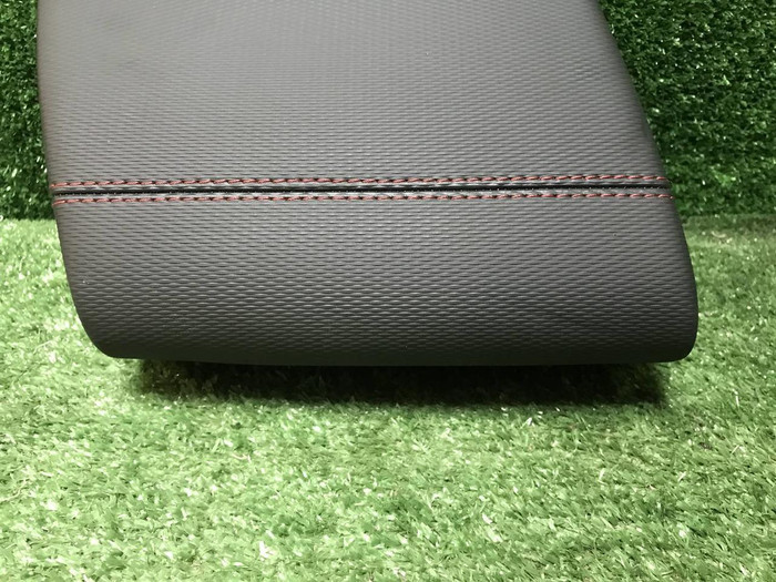 Накладка салона левая LR Discovery Sport (19-нв)