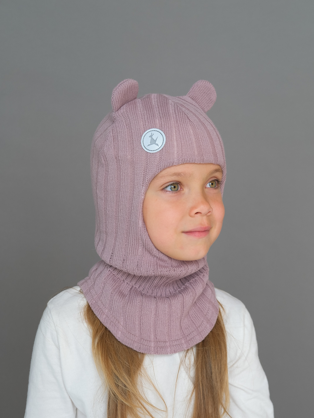 Шлем весенний/осенний вязаный (Пудра) с ушками МИО