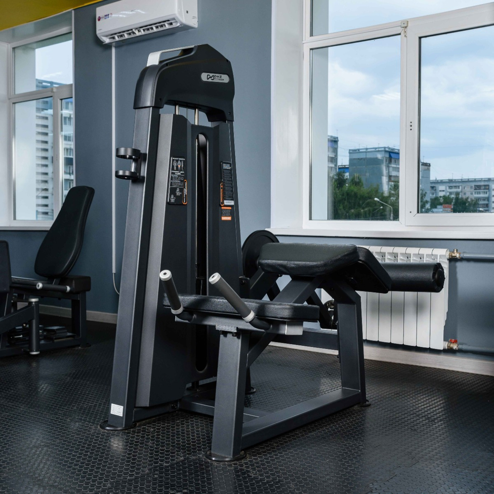 U3001C (E3001) Сгибание ног лежа. Стек 94 кг