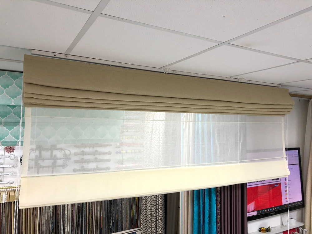 Римская штора День-Ночь из тканей Megara 5505 col 5 и Arya Doss v-02