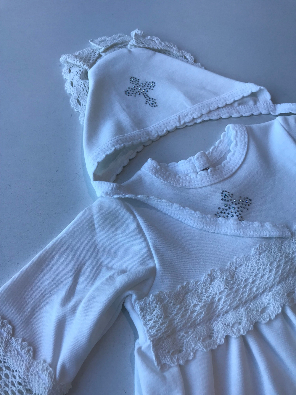 Платье крестильное с чепчиком с молочной тесьмой (Малышеево) Арт. 1003И (Размер: 80)