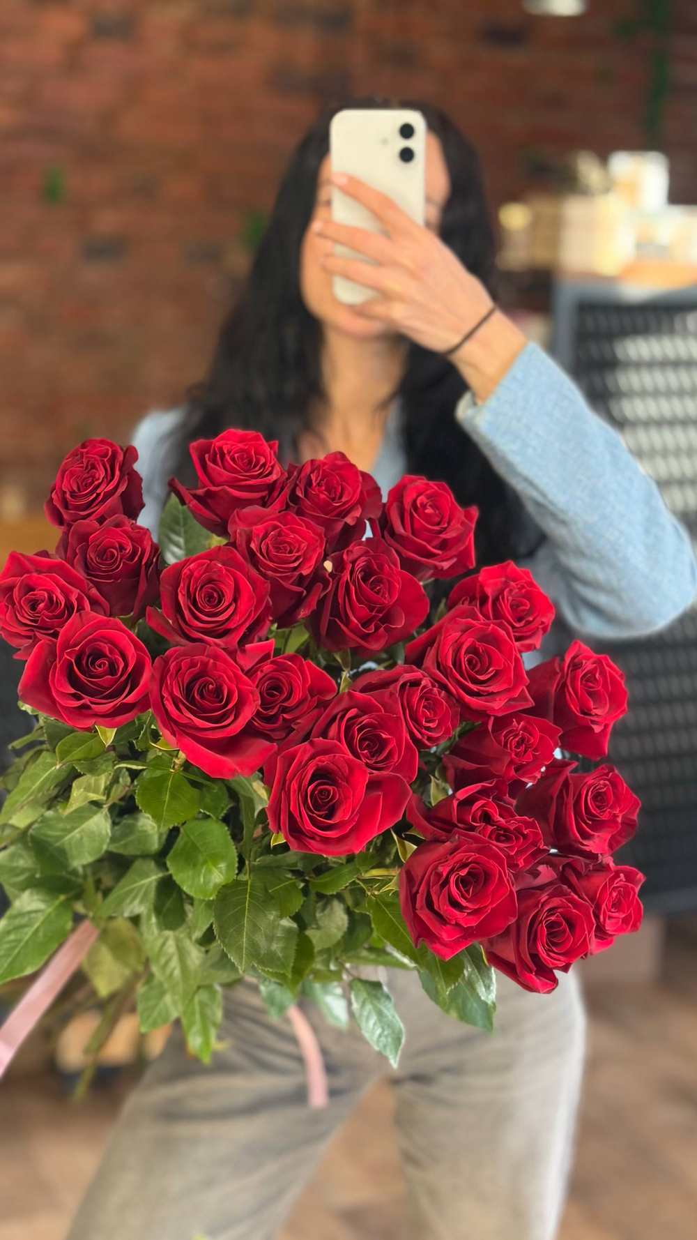 Розы эквадор 70 см красные