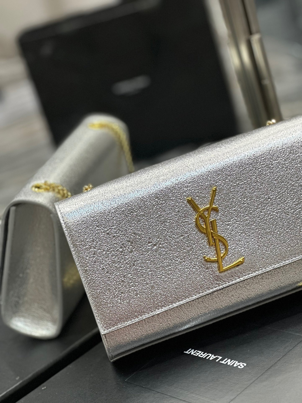 Saint Laurent Kate Medium Bag 24 cm